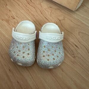 CROCS Cream and Pink Sandals with Perforated Design